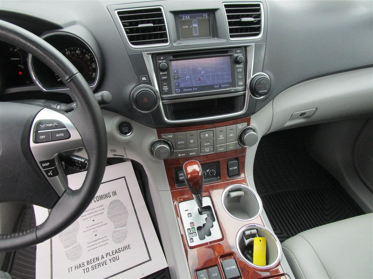Toyota Highlander Limited 4WD 2013
