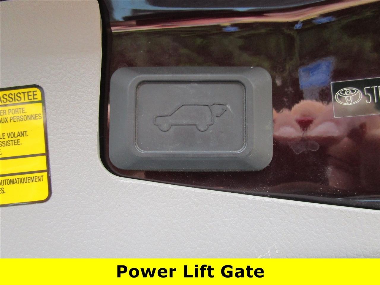 Toyota Highlander Limited 4WD 2013