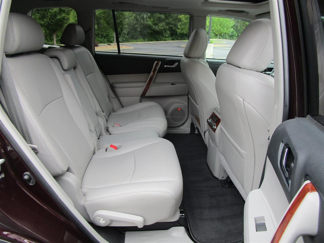Toyota Highlander Limited 4WD 2013