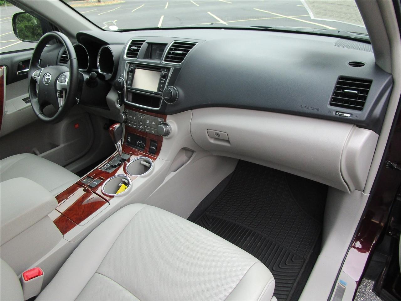 Toyota Highlander Limited 4WD 2013