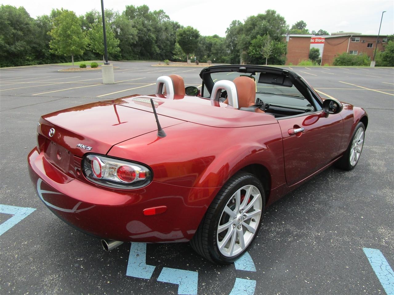 Mazda MX-5 Miata Grand Touring Power Retractable Hardtop 2008