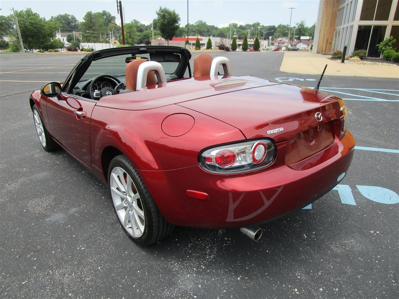Mazda MX-5 Miata Grand Touring Power Retractable Hardtop 2008