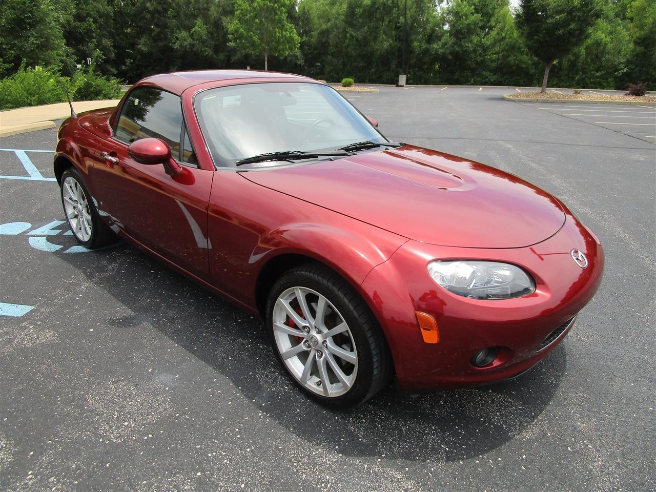 Mazda MX-5 Miata Grand Touring Power Retractable Hardtop 2008