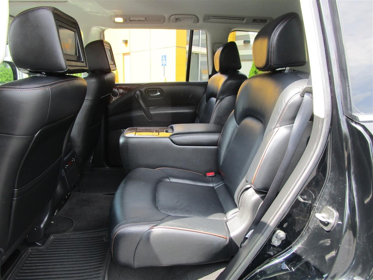 Nissan Armada Platinum AWD 2017