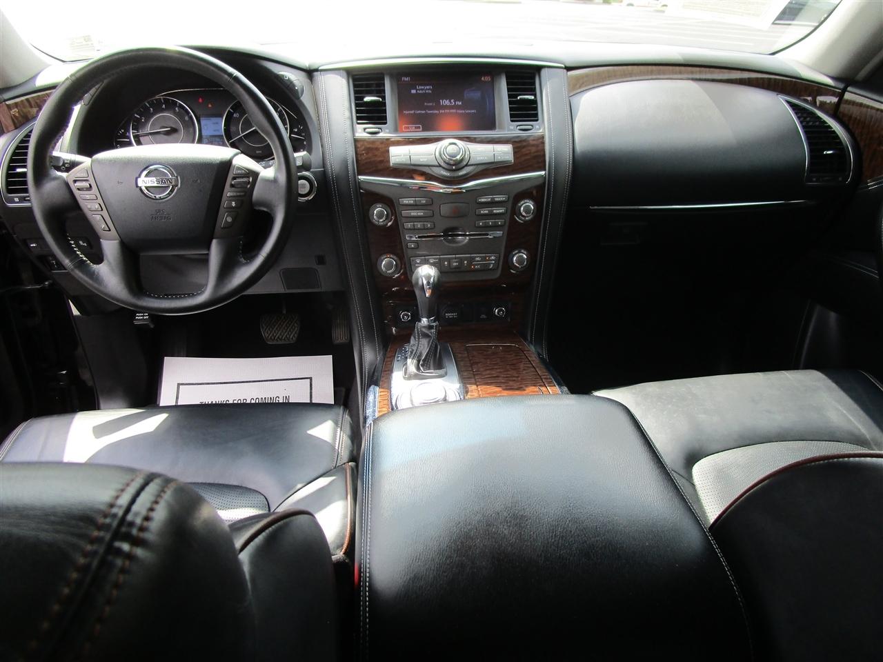 Nissan Armada Platinum AWD 2017