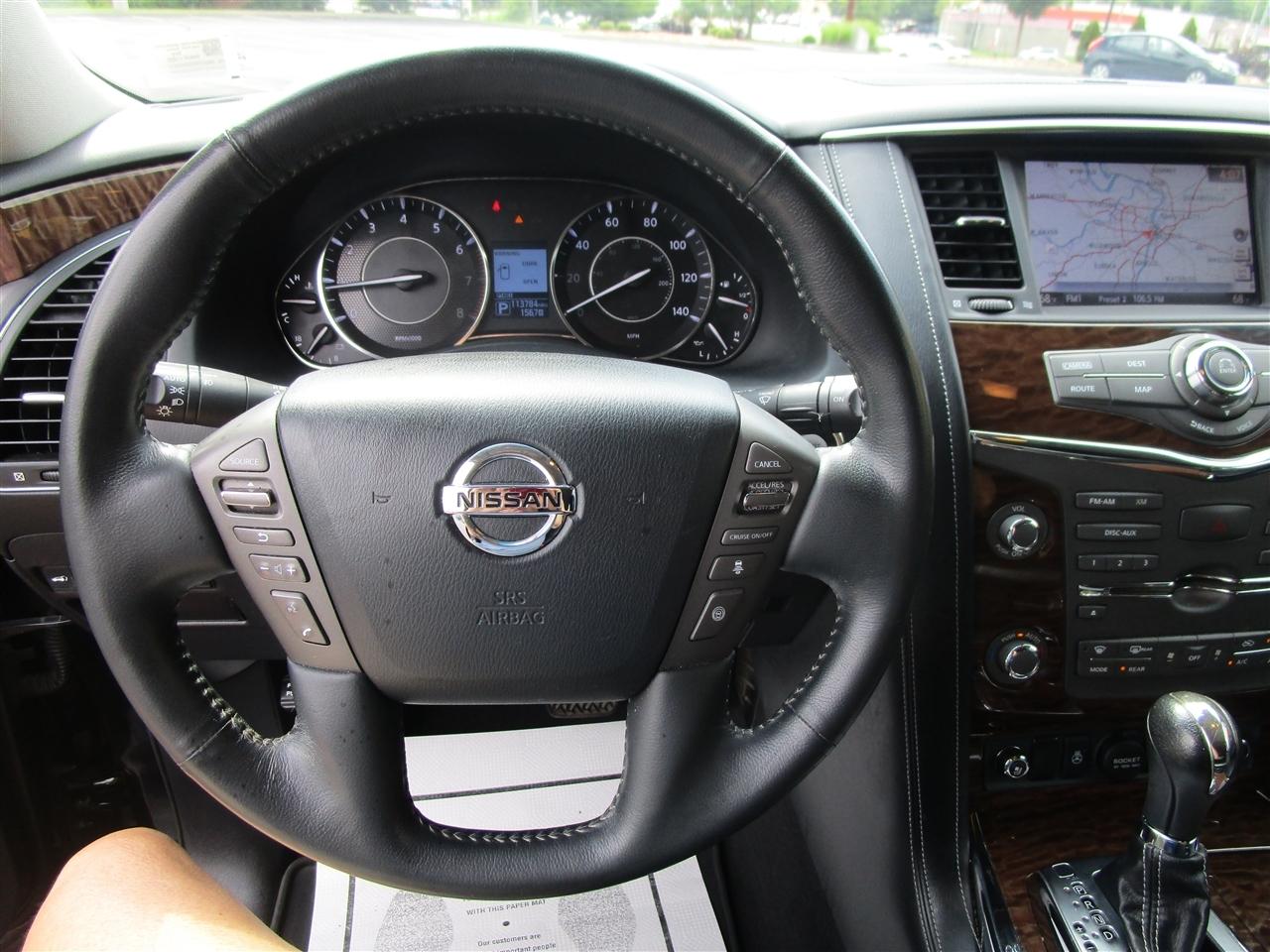 Nissan Armada Platinum AWD 2017