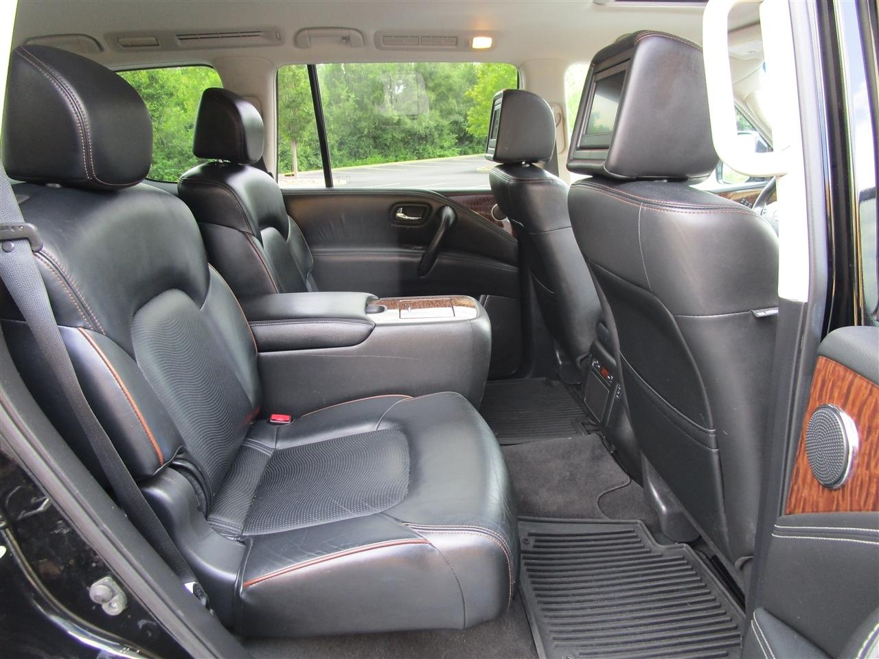 Nissan Armada Platinum AWD 2017
