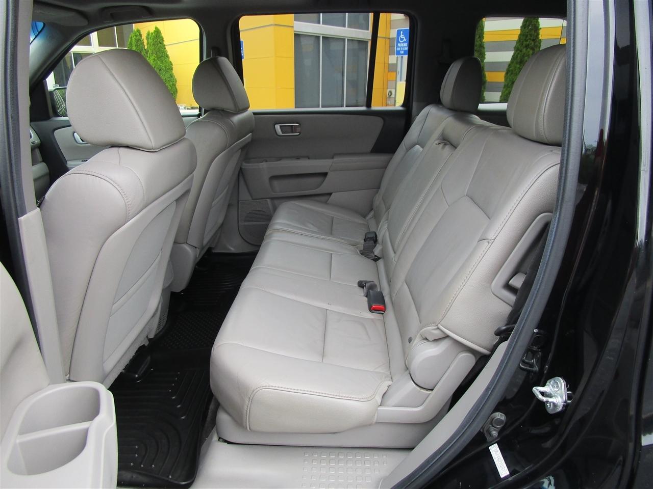 Honda Pilot EX-L 4WD 5-Spd AT 2012