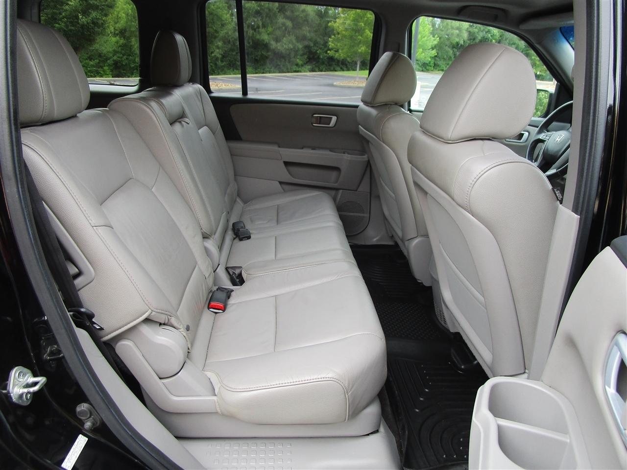 Honda Pilot EX-L 4WD 5-Spd AT 2012