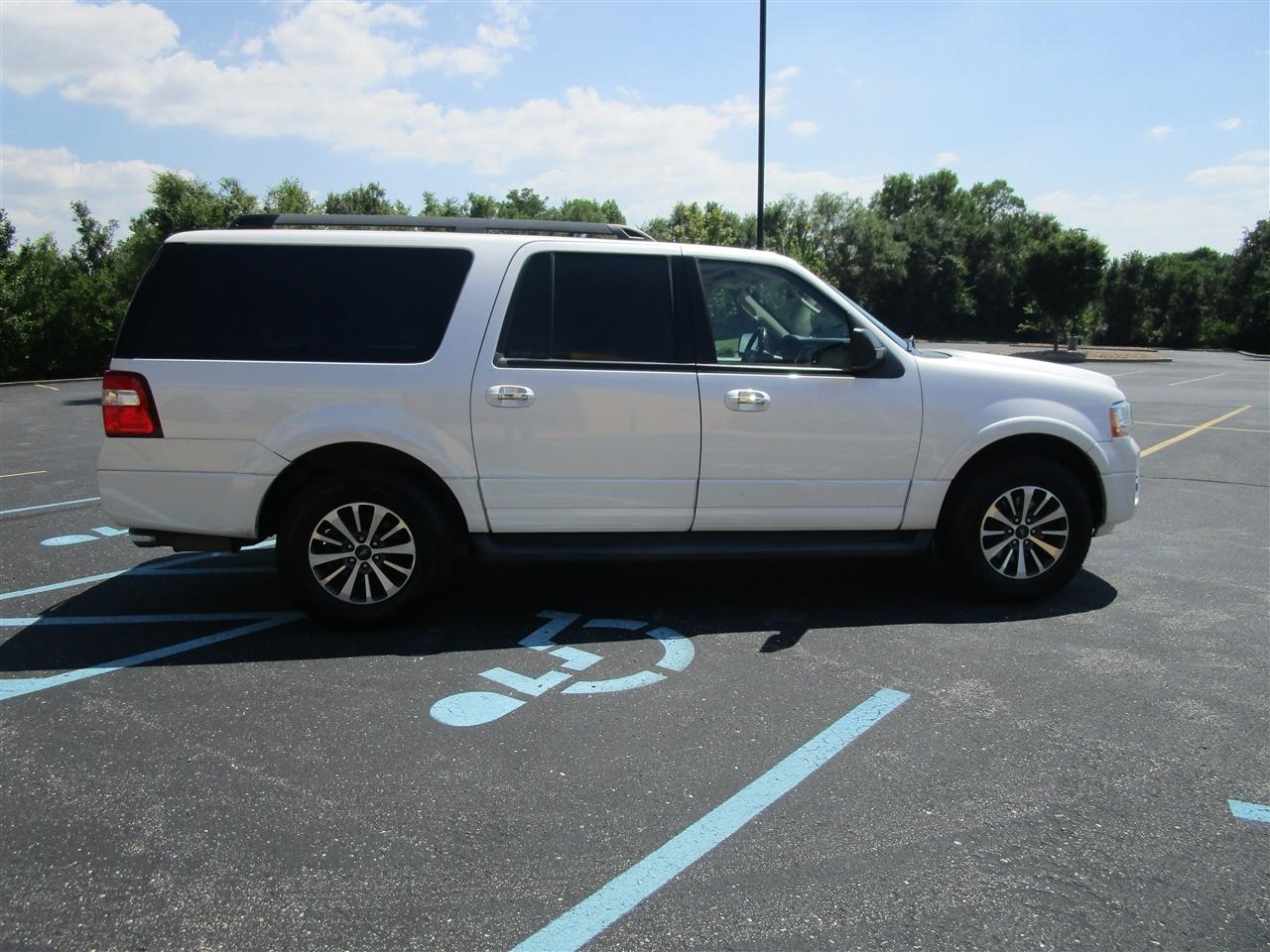 Ford Expedition EL XLT 2WD 2017