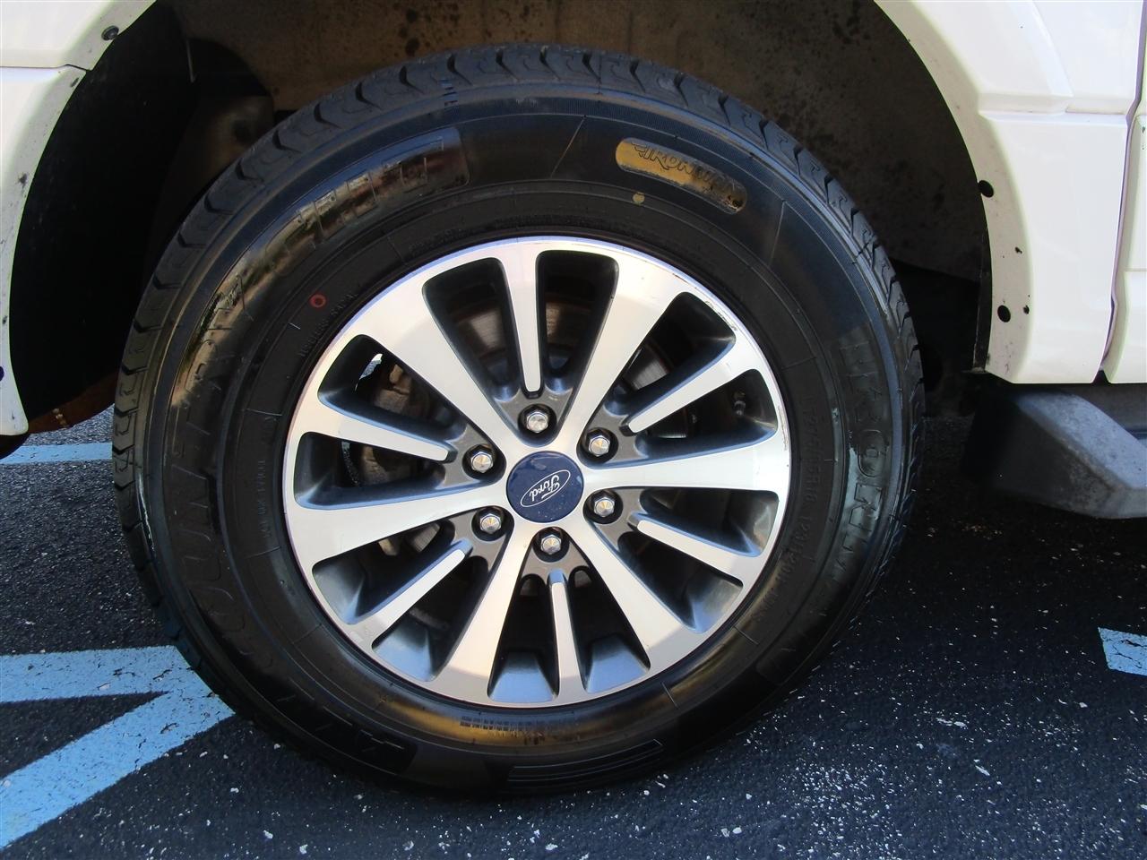 Ford Expedition EL XLT 2WD 2017