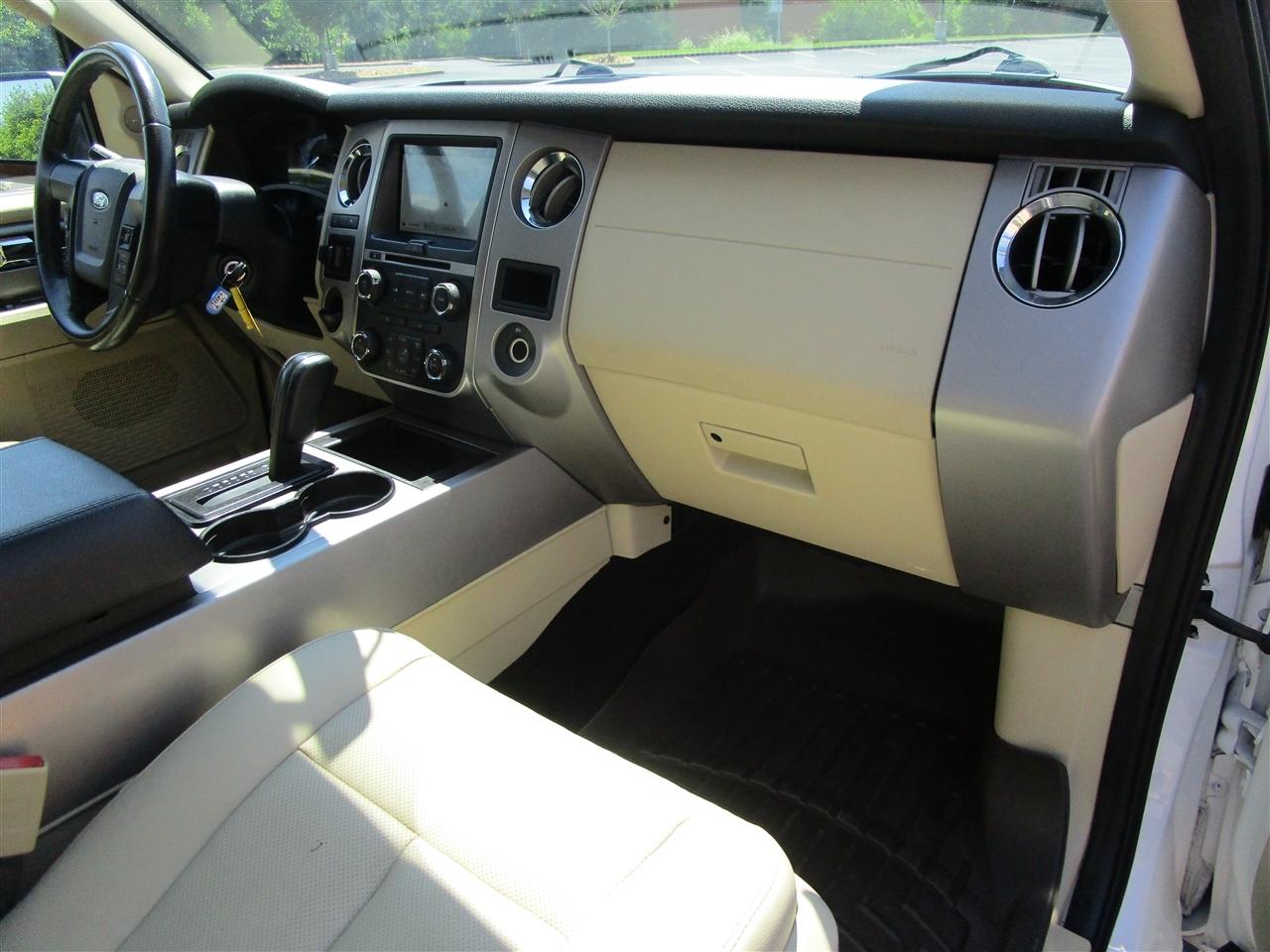 Ford Expedition EL XLT 2WD 2017