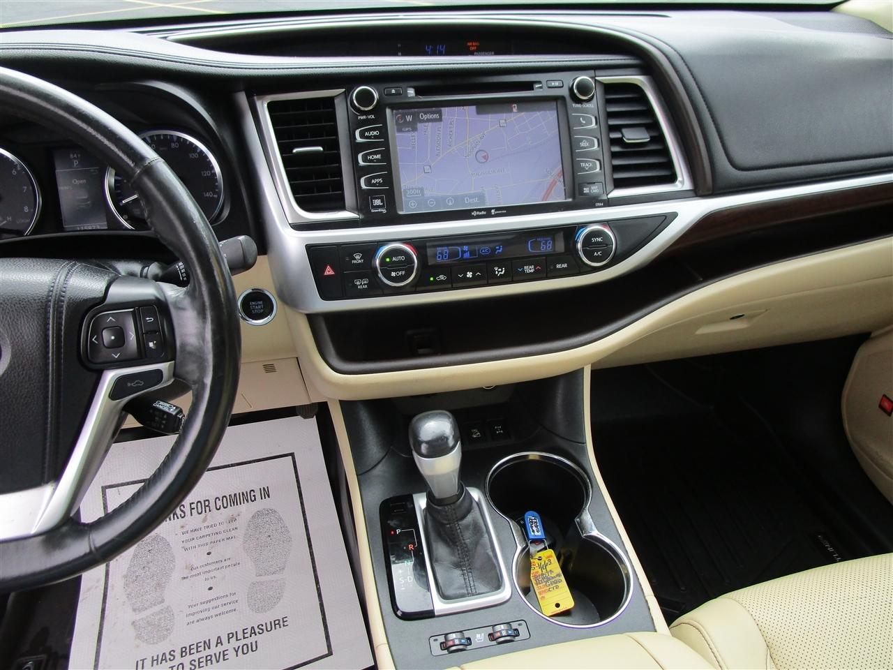 Toyota Highlander Limited AWD V6 2014