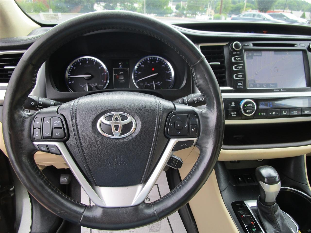 Toyota Highlander Limited AWD V6 2014
