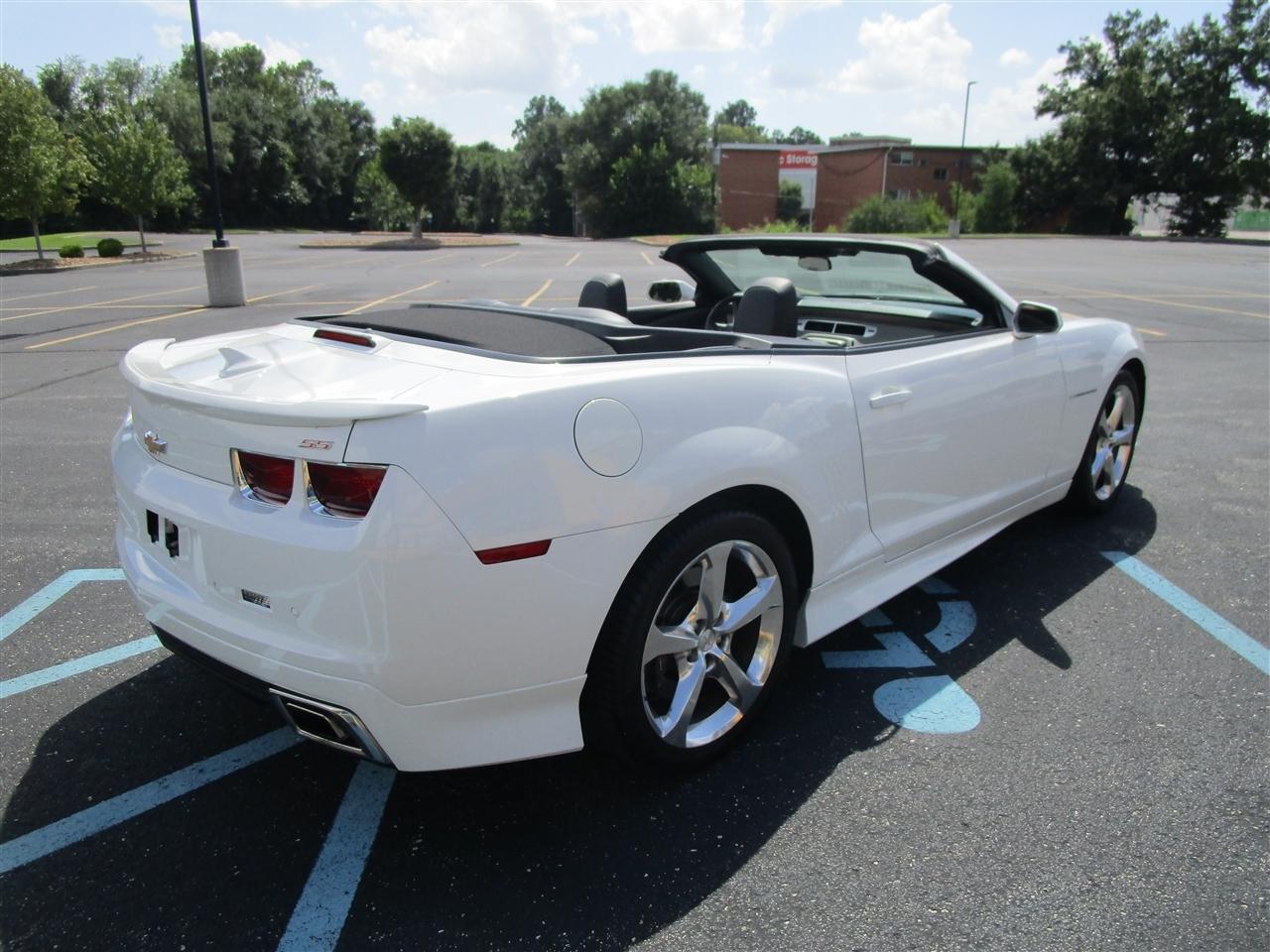 Chevrolet Camaro Convertible 2SS 2013