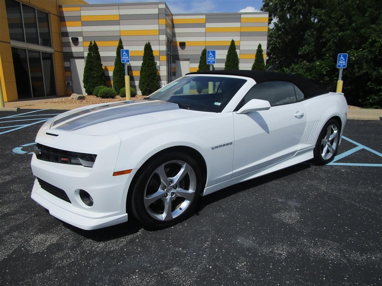 Chevrolet Camaro Convertible 2SS 2013