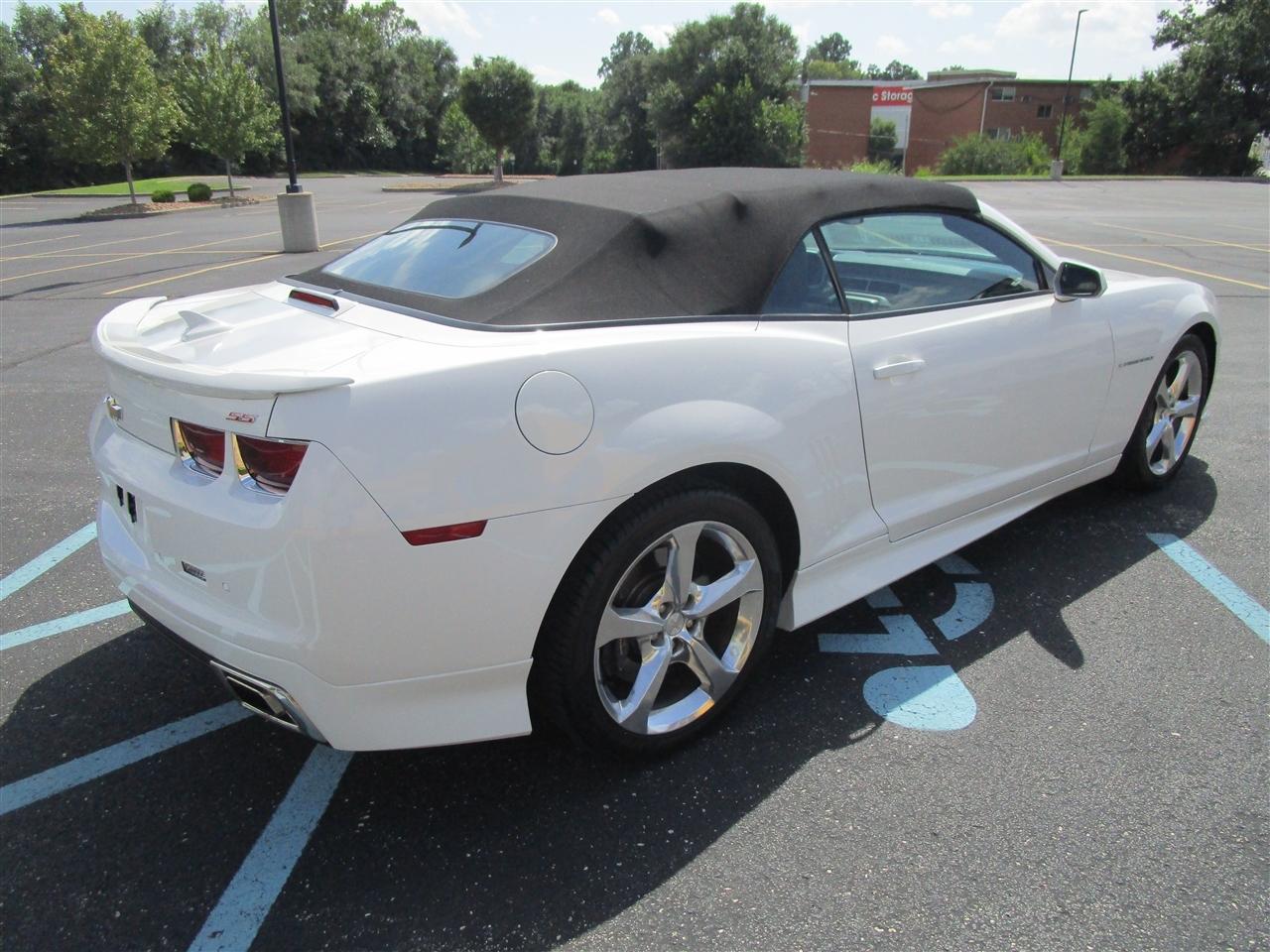 Chevrolet Camaro Convertible 2SS 2013