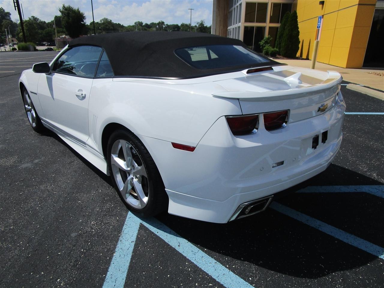 Chevrolet Camaro Convertible 2SS 2013