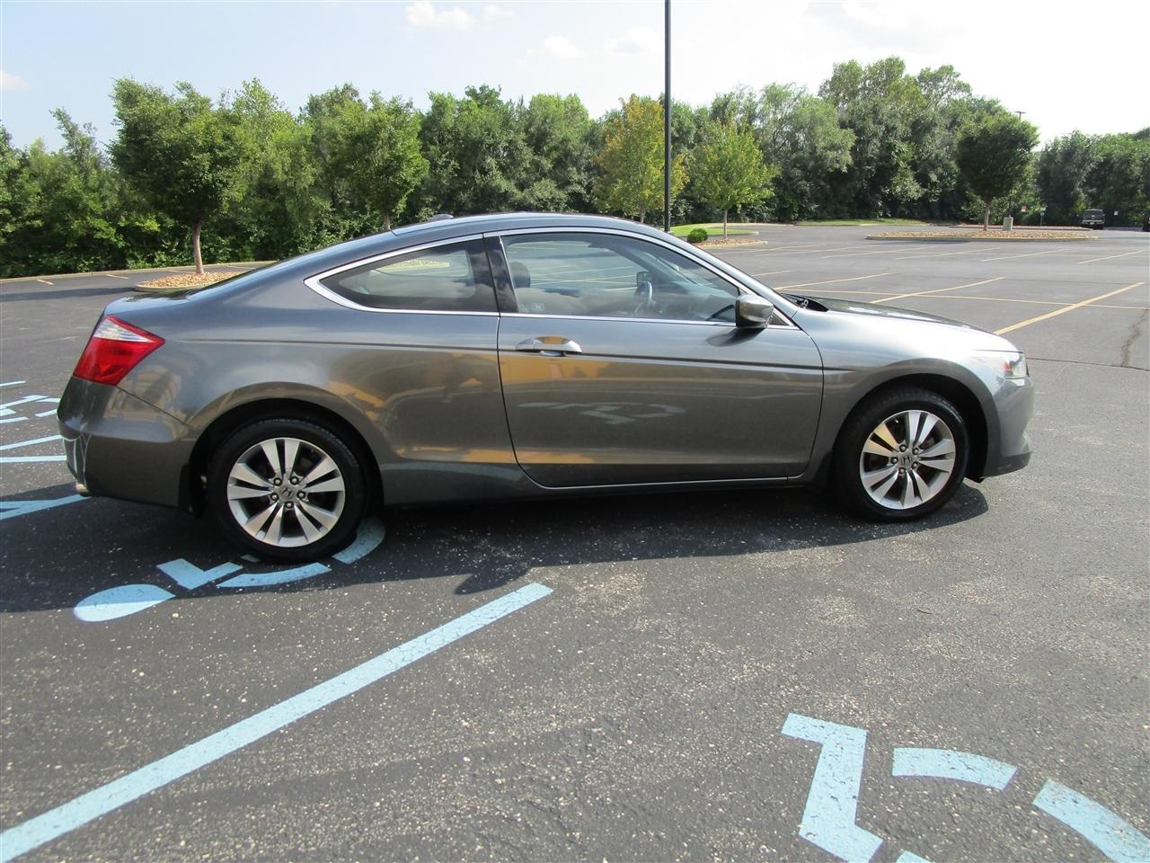 Honda Accord EX-L Coupe AT 2010