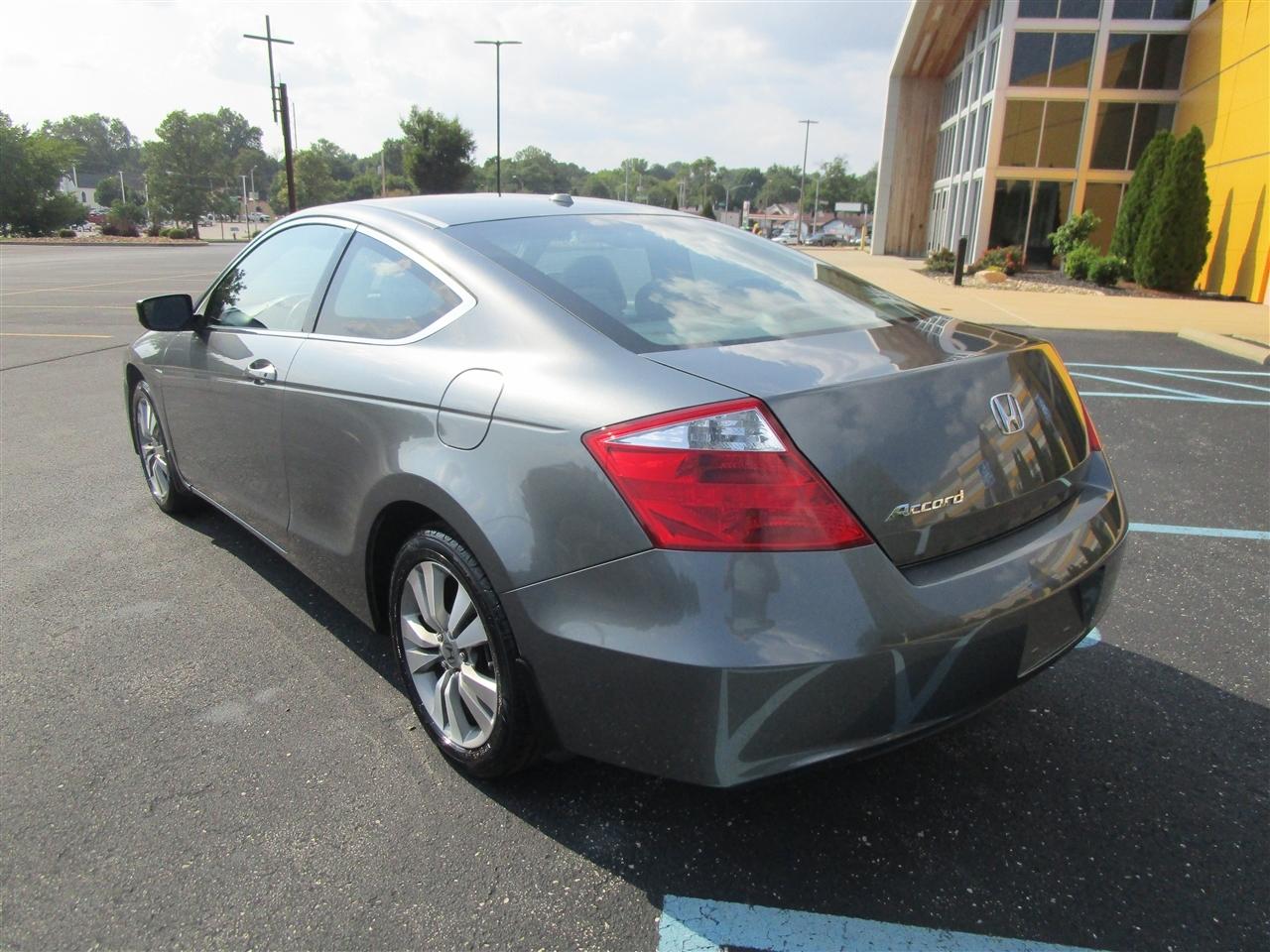 Honda Accord EX-L Coupe AT 2010