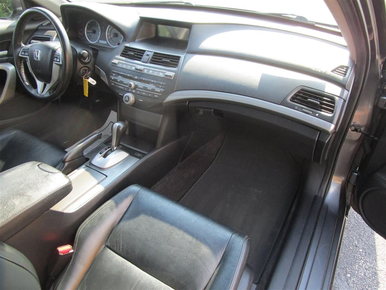 Honda Accord EX-L Coupe AT 2010