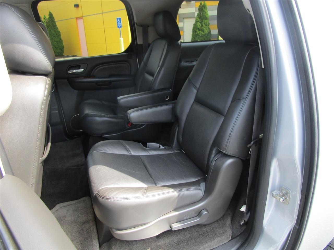 Cadillac Escalade ESV AWD Premium 2013