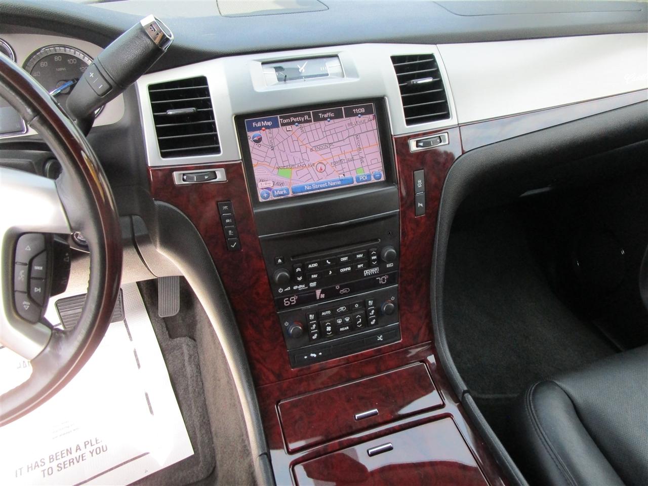 Cadillac Escalade ESV AWD Premium 2013
