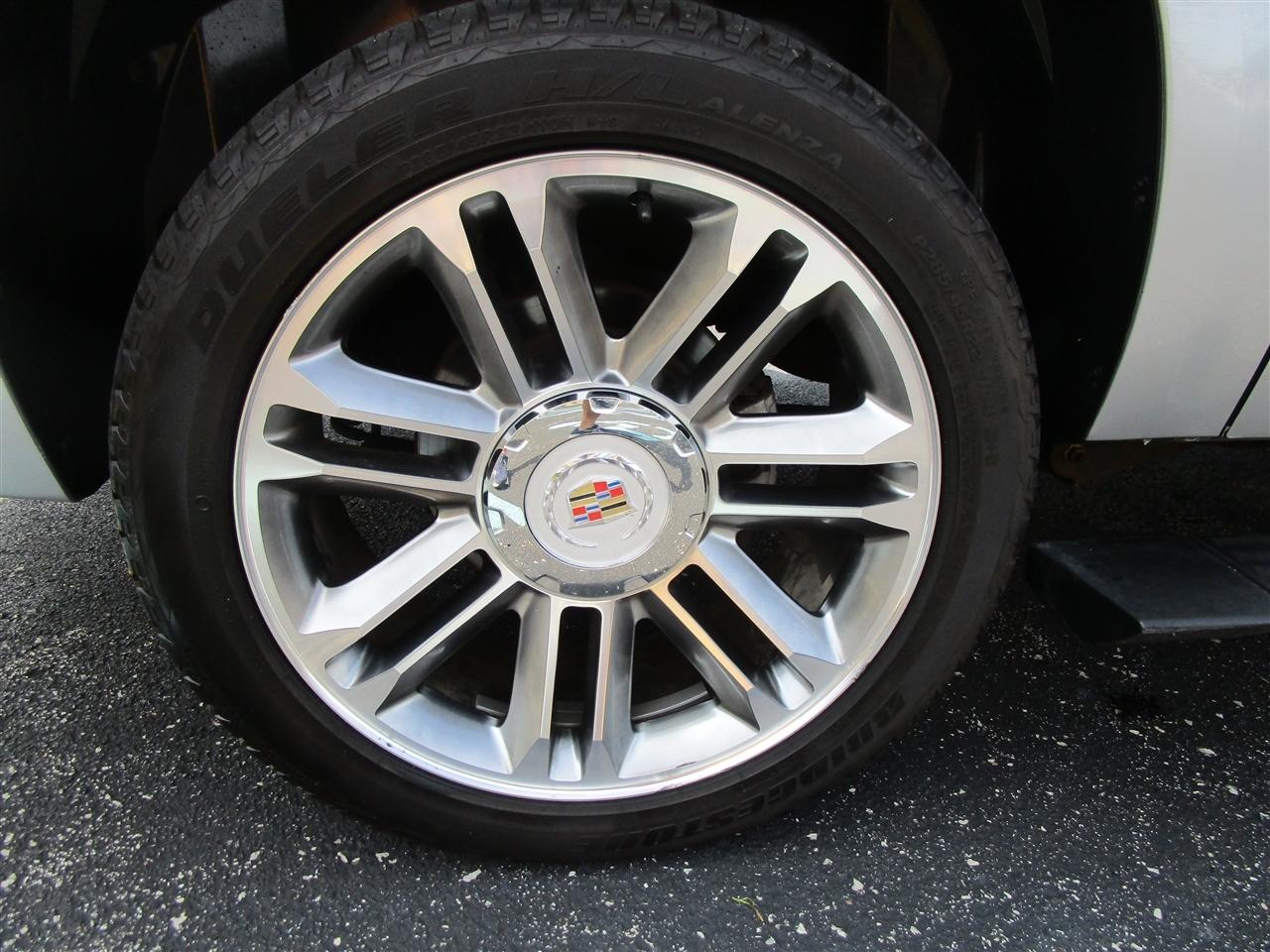 Cadillac Escalade ESV AWD Premium 2013