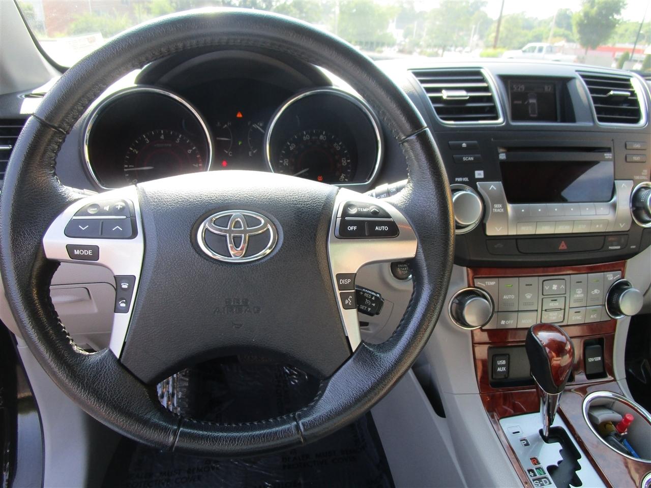 Toyota Highlander Limited 4WD 2012