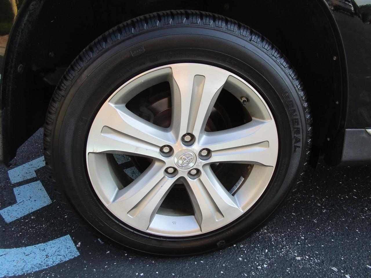 Toyota Highlander Limited 4WD 2012