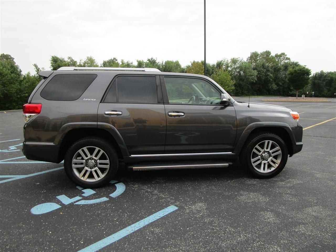Toyota 4Runner Limited 4WD V6 2012