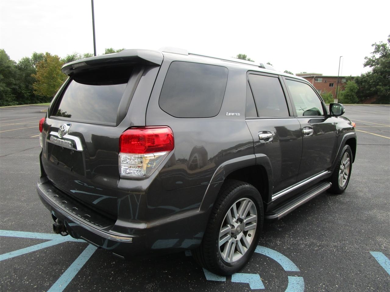 Toyota 4Runner Limited 4WD V6 2012