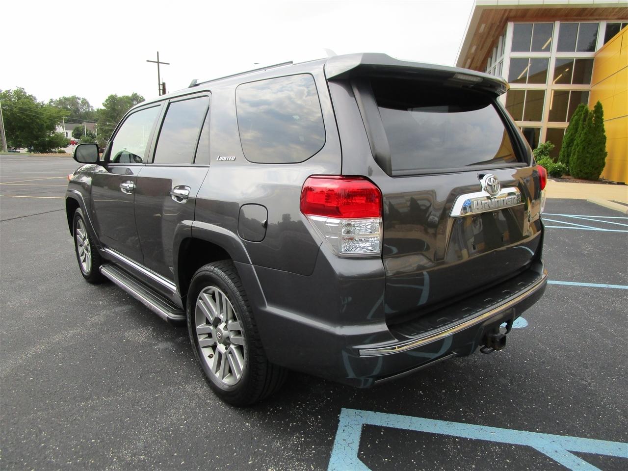 Toyota 4Runner Limited 4WD V6 2012