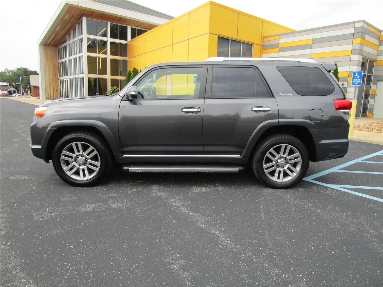 Toyota 4Runner Limited 4WD V6 2012