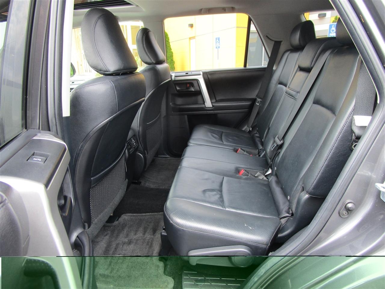 Toyota 4Runner Limited 4WD V6 2012
