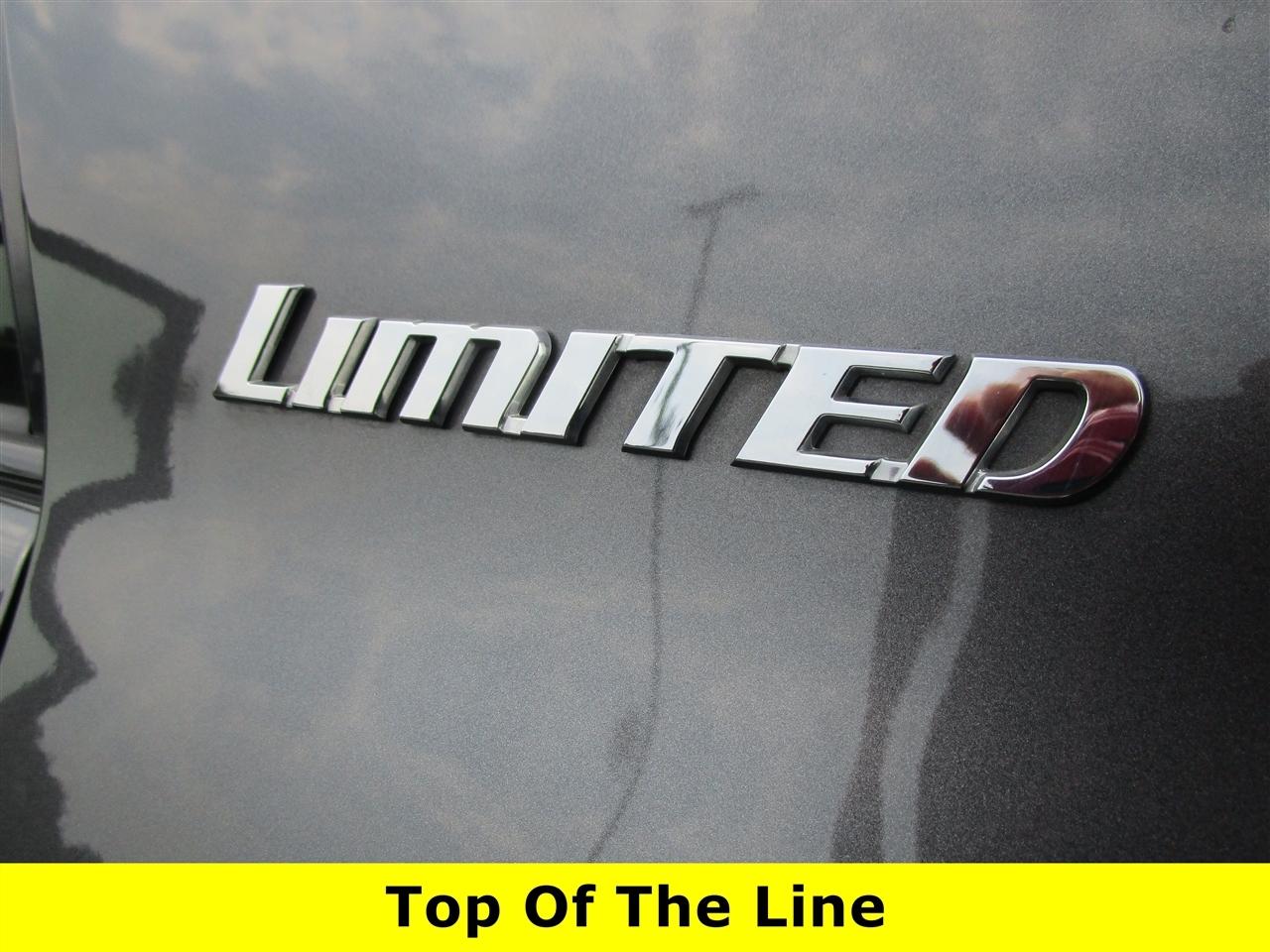 Toyota 4Runner Limited 4WD V6 2012