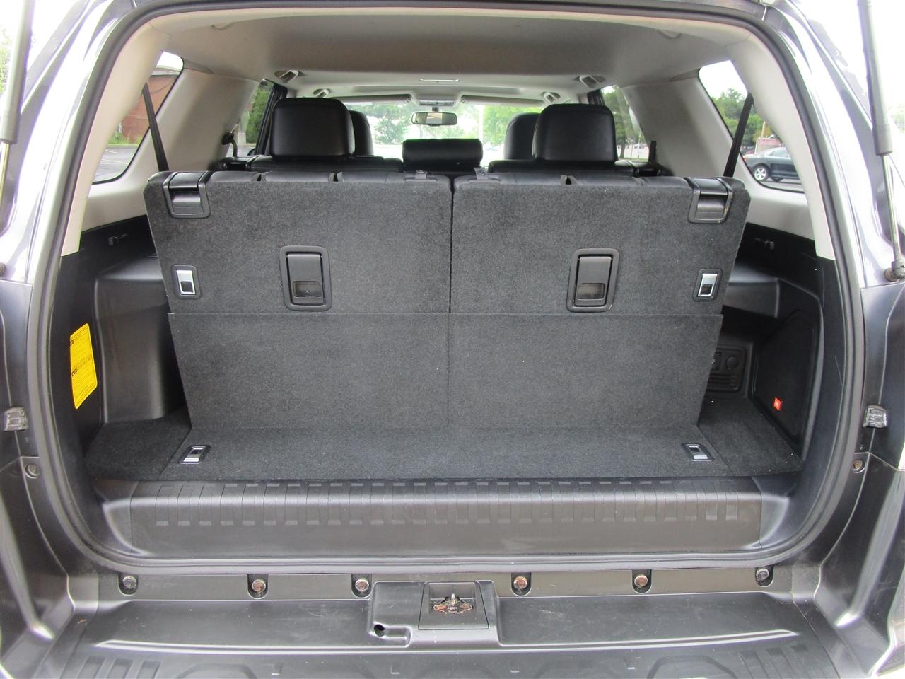 Toyota 4Runner Limited 4WD V6 2012