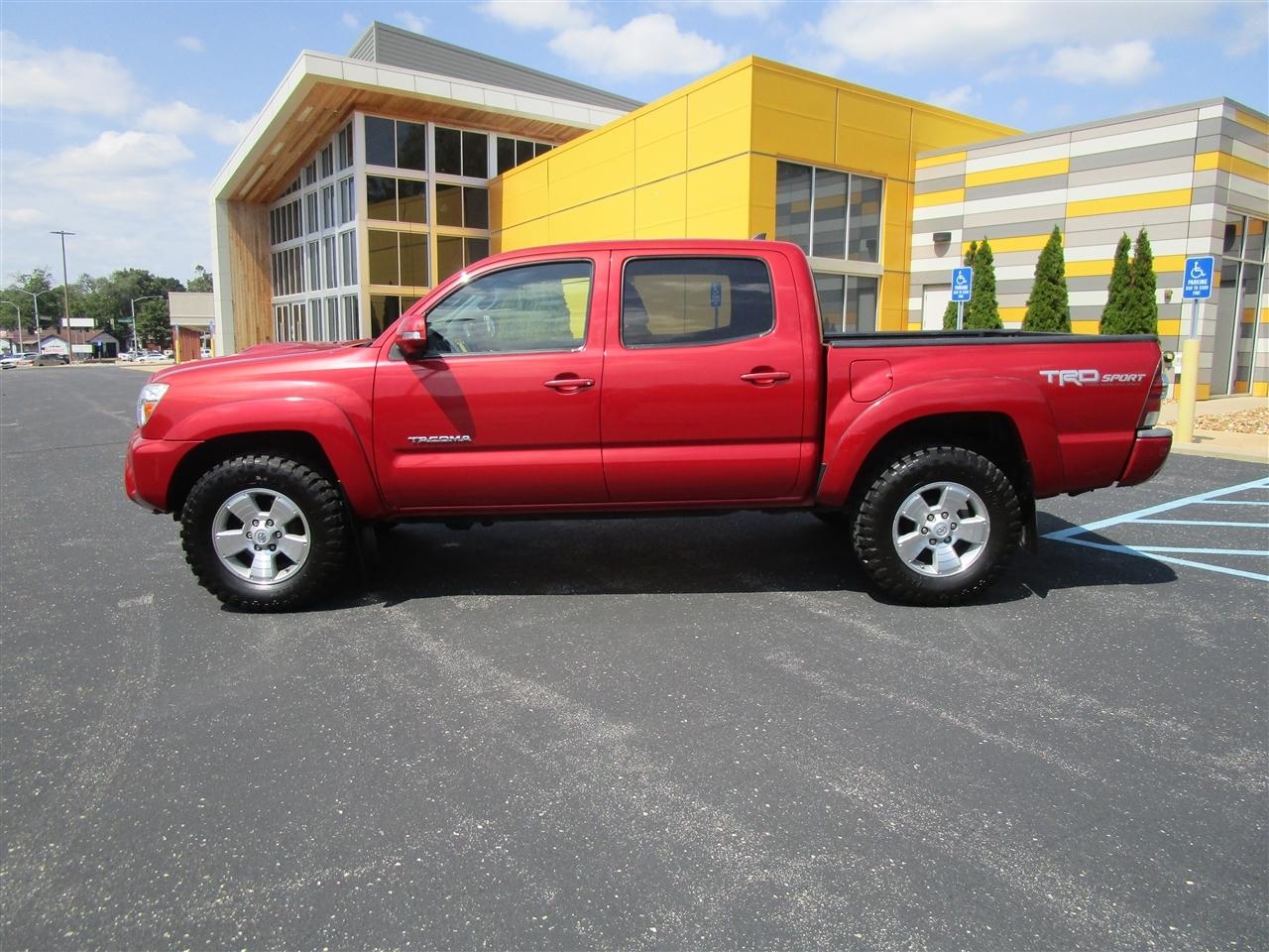 Toyota Tacoma Double Cab V6 5AT 4WD 2014