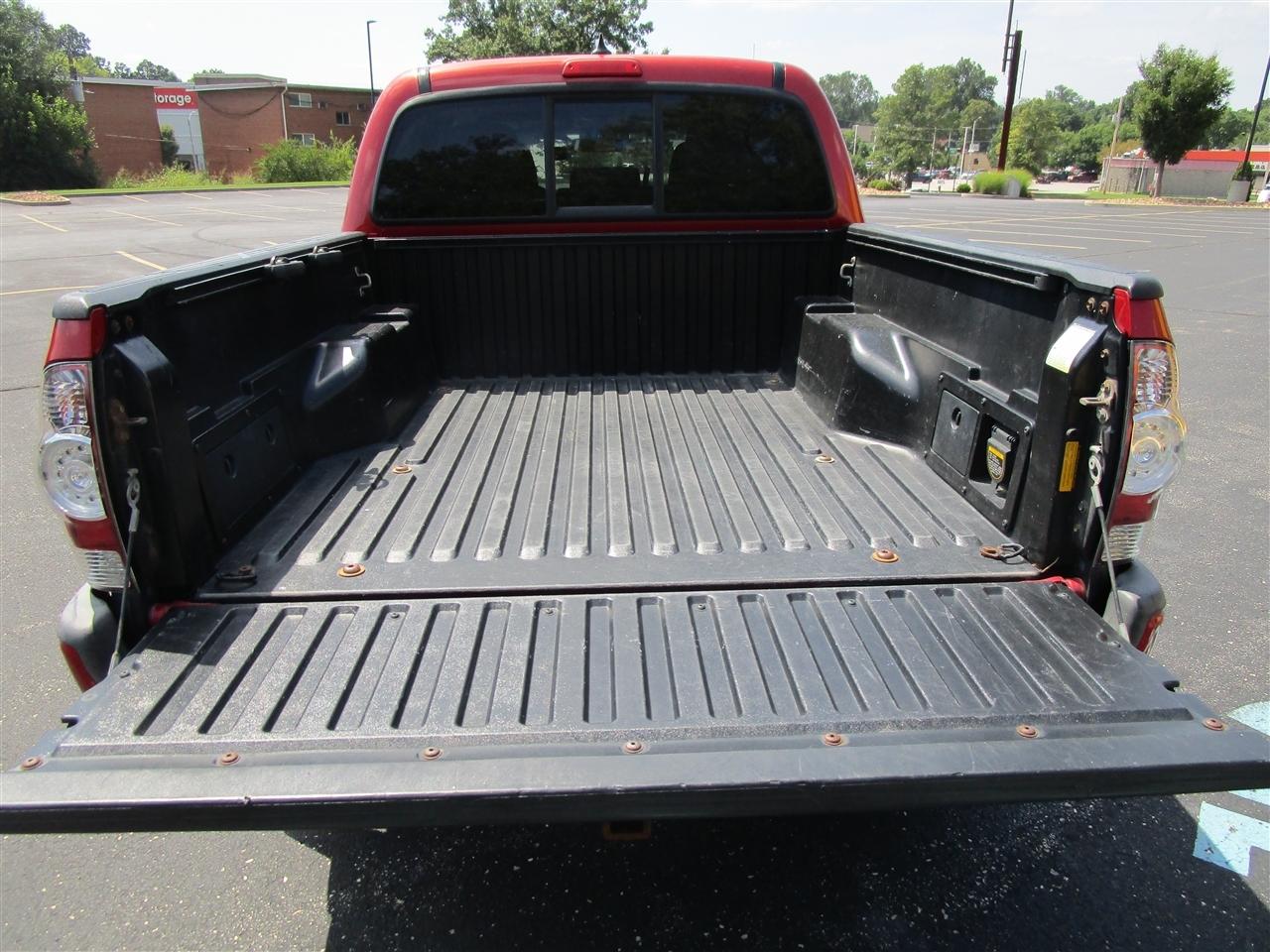 Toyota Tacoma Double Cab V6 5AT 4WD 2014