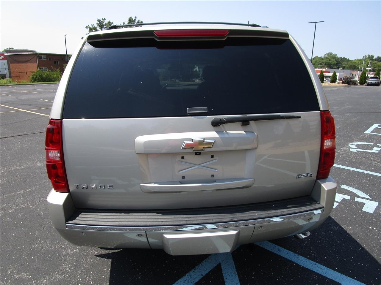 Chevrolet Tahoe LTZ 4WD 2009