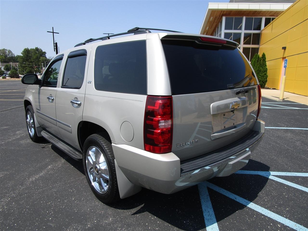Chevrolet Tahoe LTZ 4WD 2009