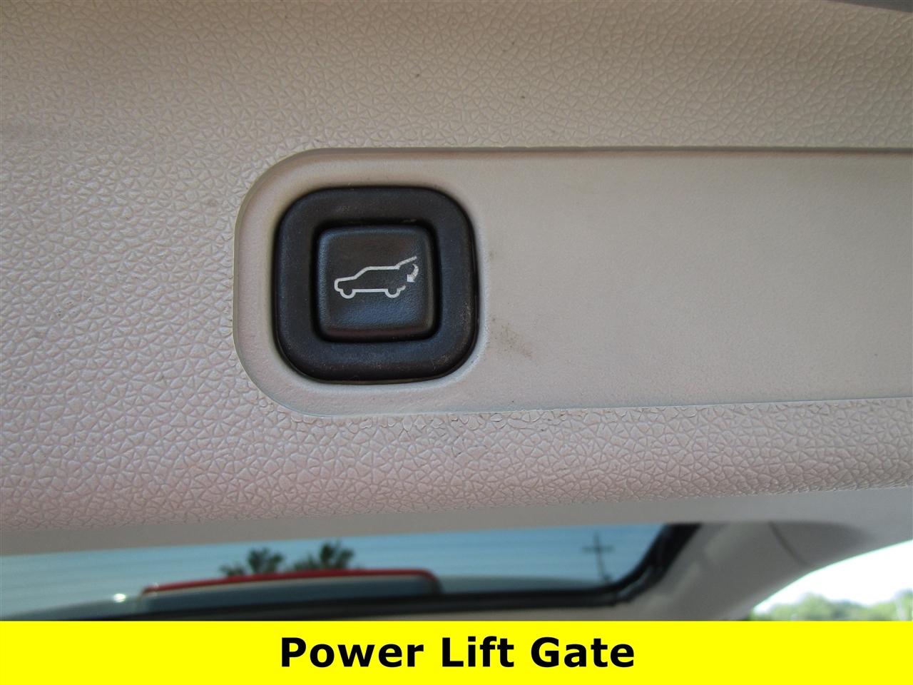 Chevrolet Tahoe LTZ 4WD 2009