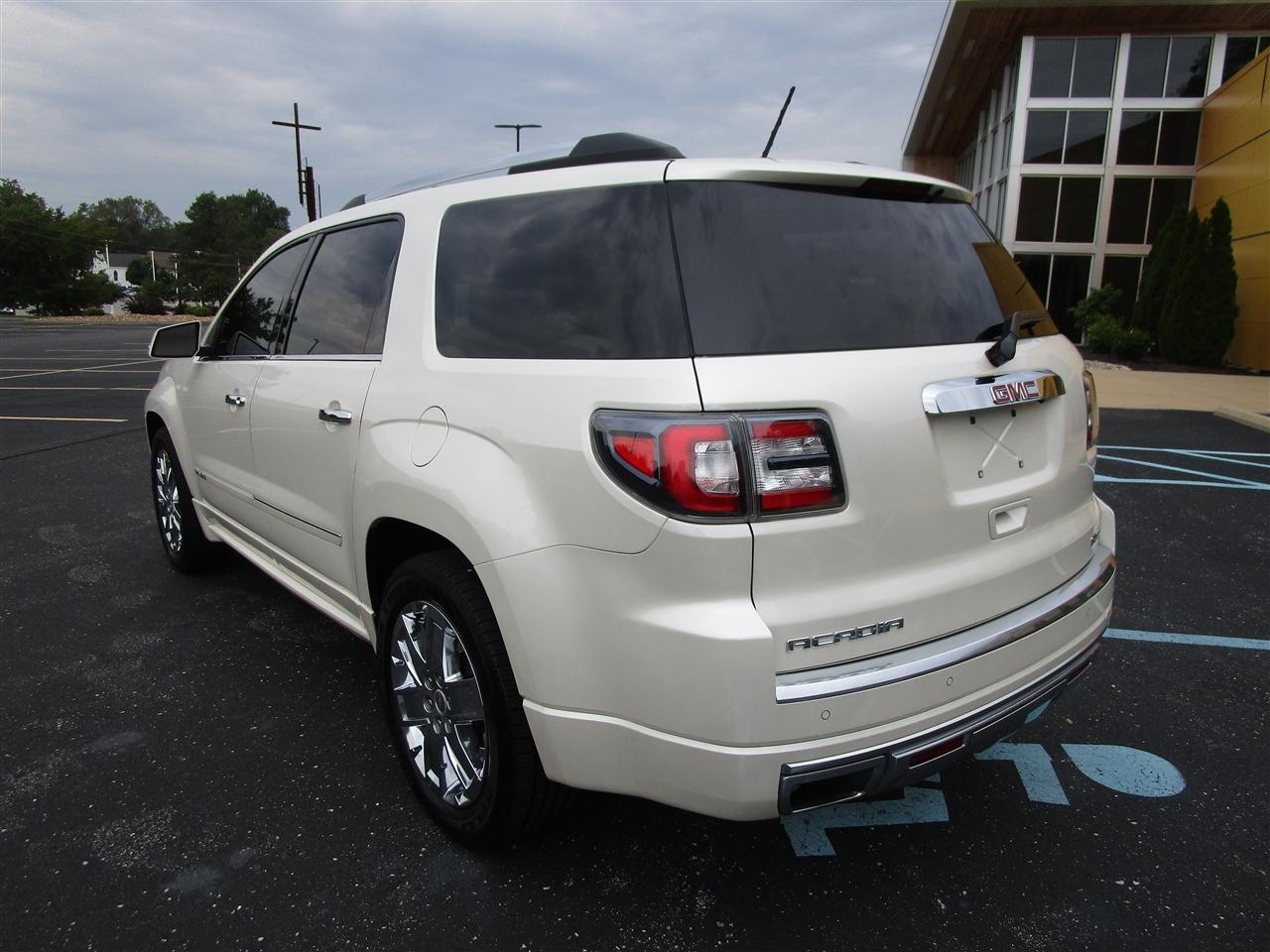 GMC Acadia Denali AWD 2015