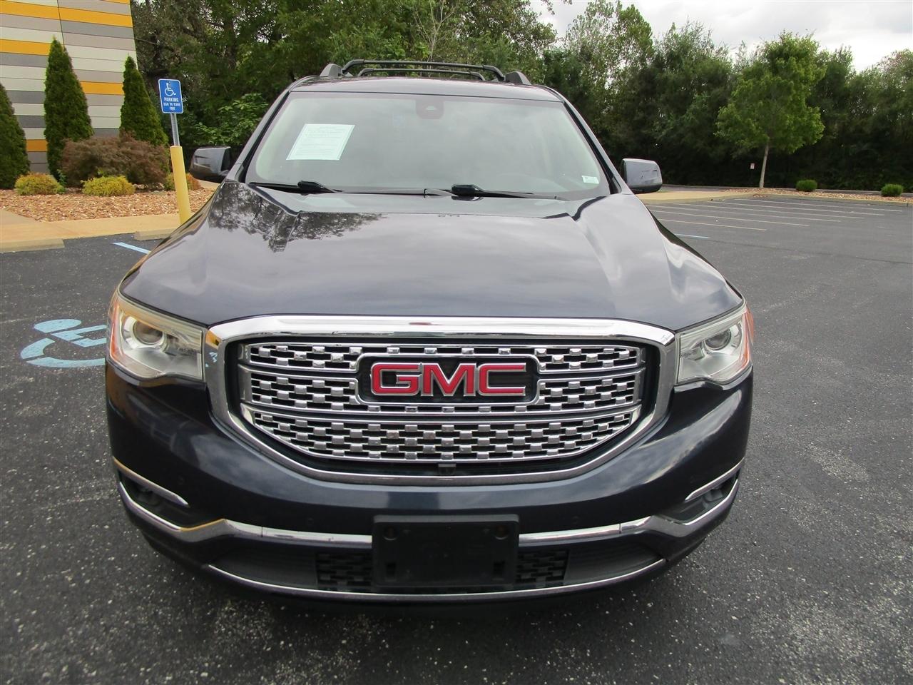 GMC Acadia Denali AWD 2019