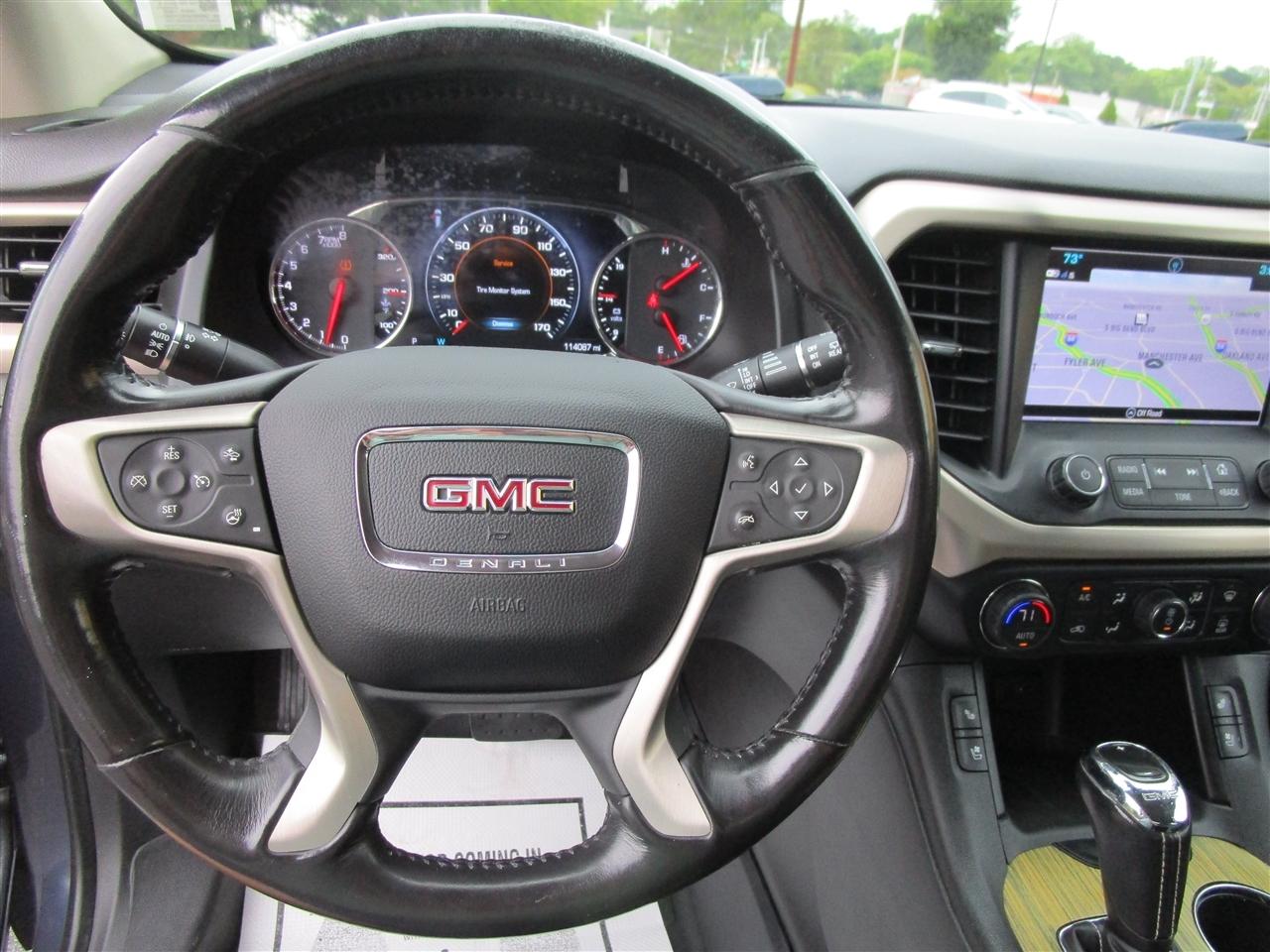 GMC Acadia Denali AWD 2019