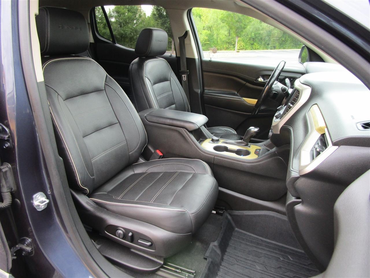 GMC Acadia Denali AWD 2019