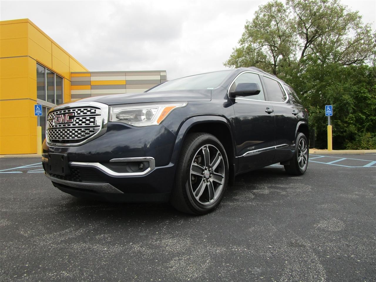 GMC Acadia Denali AWD 2019