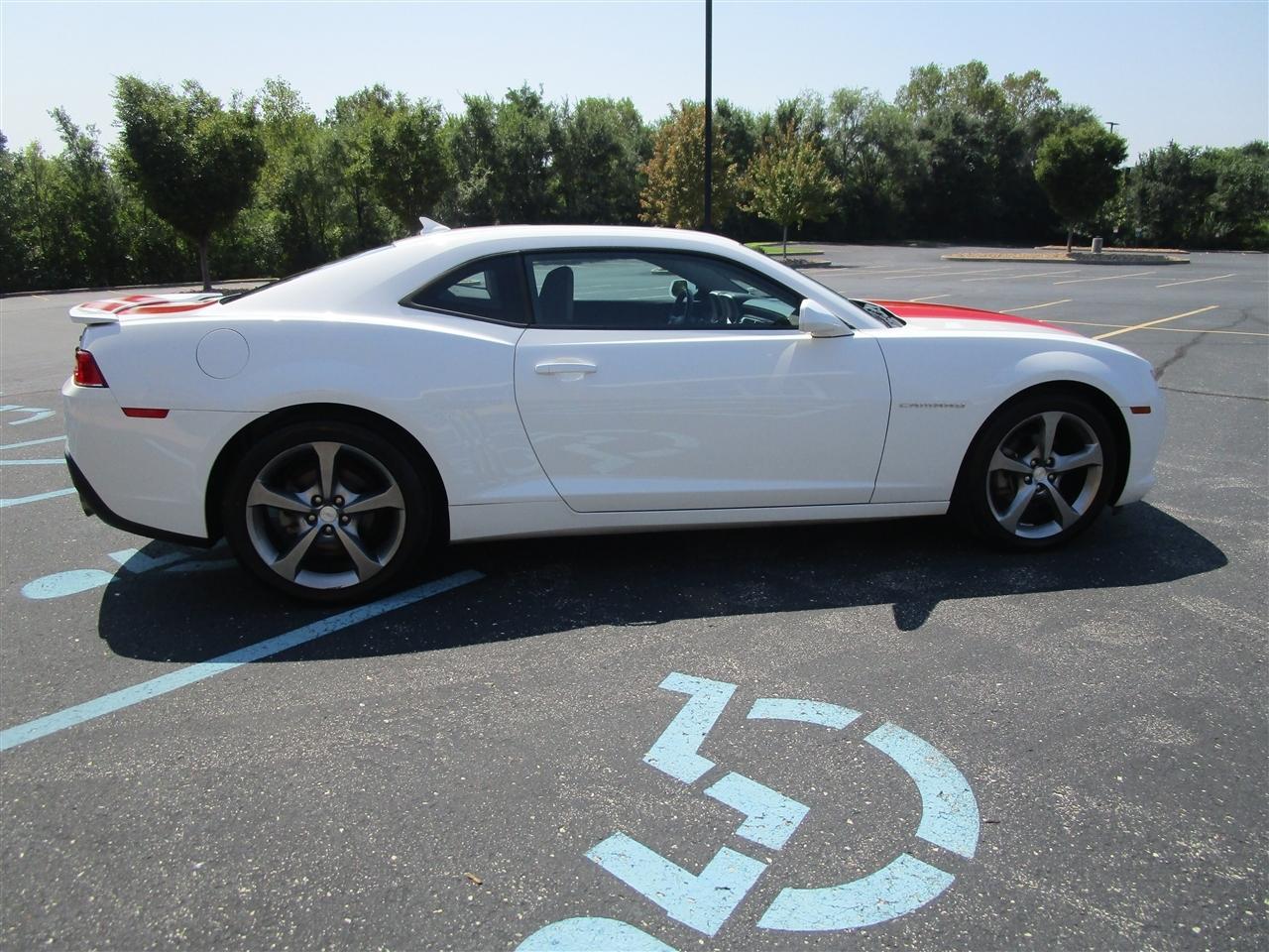 Chevrolet Camaro Coupe 1LT 2014