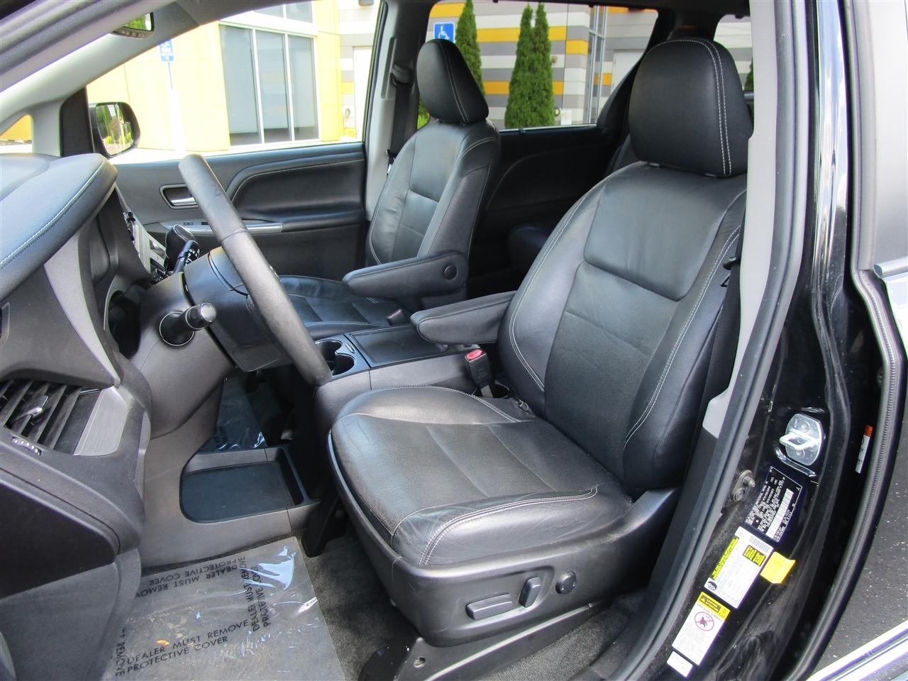 Toyota Sienna SE 8-Passenger 2017