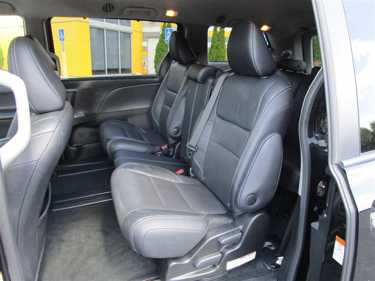 Toyota Sienna SE 8-Passenger 2017